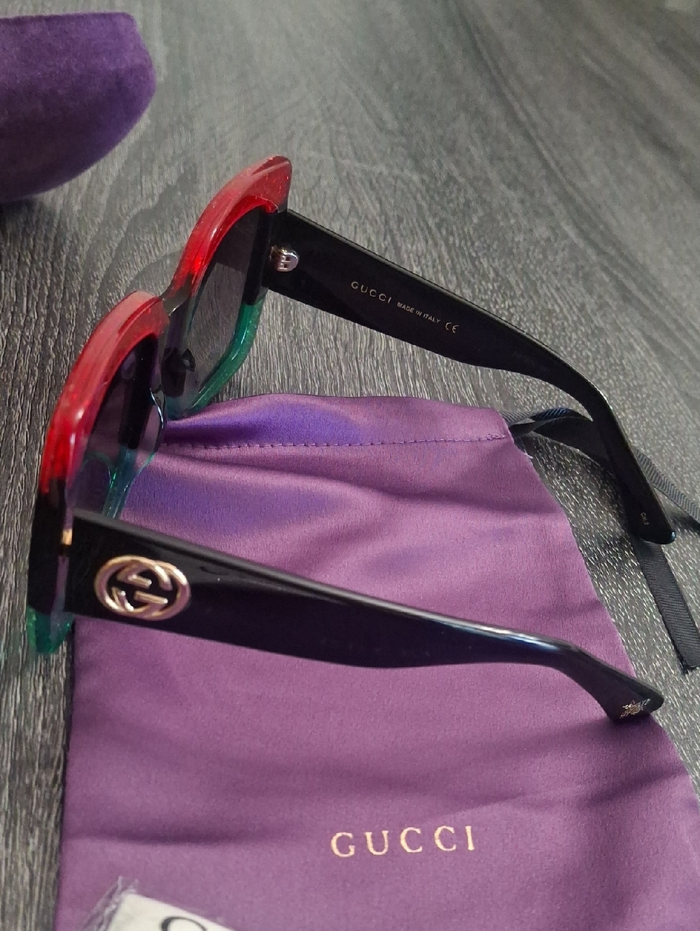 New/ Gucci- Womens Square Black Sunglasses w Red & Green Accents - Picture 4 of 7